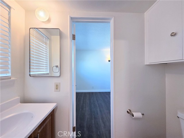 Image 16 of 27 For 5611 Orange Ave