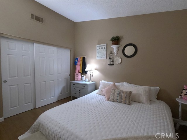 Detail Gallery Image 8 of 17 For 1441 Potomac Cir, San Jacinto,  CA 92583 - 2 Beds | 2 Baths