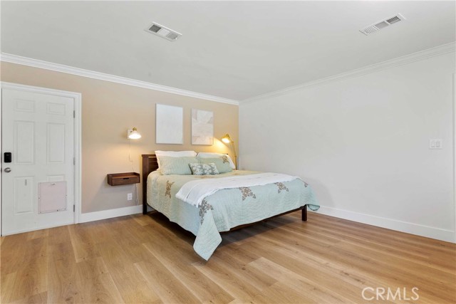 Detail Gallery Image 9 of 26 For 5910 W 77th Pl, Los Angeles,  CA 90045 - 4 Beds | 2 Baths