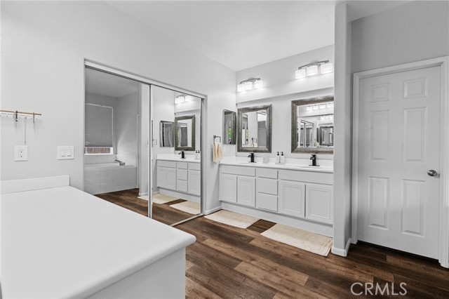 29409 Lake Hills Drive, Menifee CA: https://media.crmls.org/medias/5f82bb0d-995b-44e5-a27b-1f046742f603.jpg