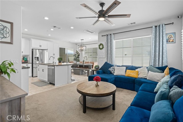 Detail Gallery Image 9 of 46 For 15779 Molly Ave, Chino,  CA 91708 - 4 Beds | 3 Baths