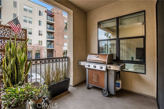 Detail Gallery Image 34 of 41 For 395 E 4th St #3,  Long Beach,  CA 90802 - 2 Beds | 2 Baths