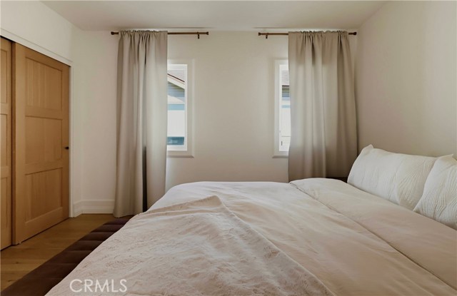 2932 Edgehill photo 25