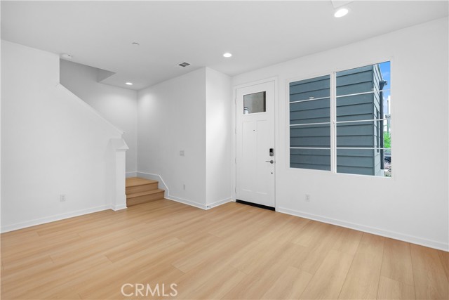 Detail Gallery Image 8 of 42 For 292 Novel, Irvine,  CA 92618 - 2 Beds | 2/1 Baths