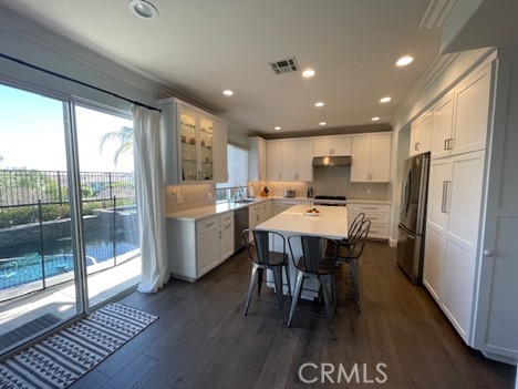 Detail Gallery Image 3 of 15 For 36 Dawn Ln, Aliso Viejo,  CA 92656 - 4 Beds | 2/1 Baths