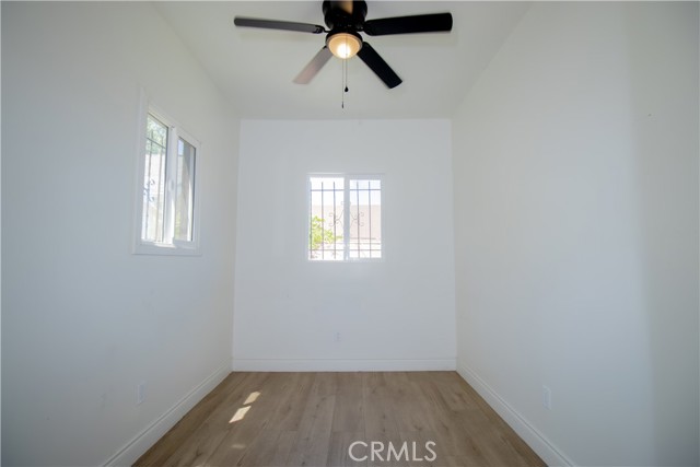 2101 Arlington Avenue, Los Angeles CA: https://media.crmls.org/medias/5f85aed6-8244-4546-96db-1c9e1668d6f0.jpg