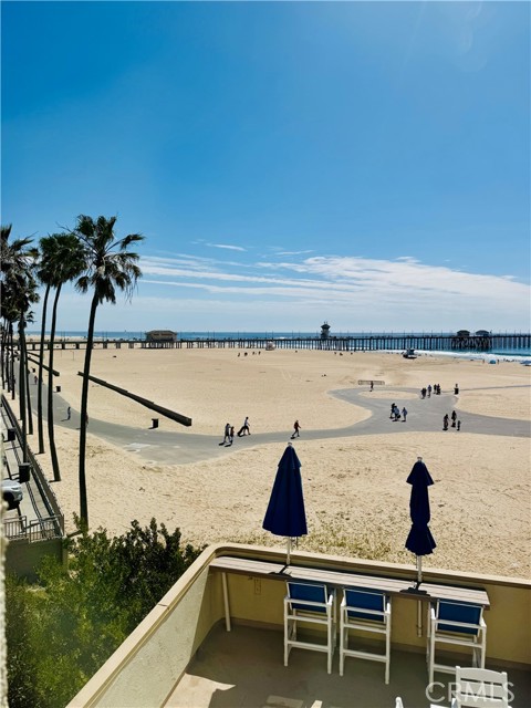 Detail Gallery Image 20 of 25 For 711 Pacific Coast #330,  Huntington Beach,  CA 92648 - 3 Beds | 2 Baths