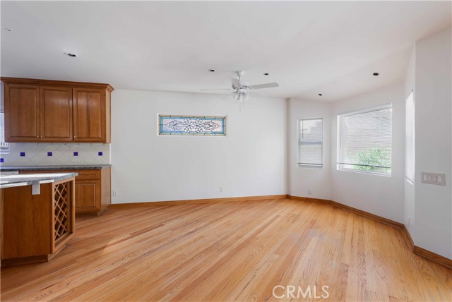 Detail Gallery Image 13 of 33 For 1549 Thompson Ave, Glendale,  CA 91201 - 4 Beds | 2 Baths