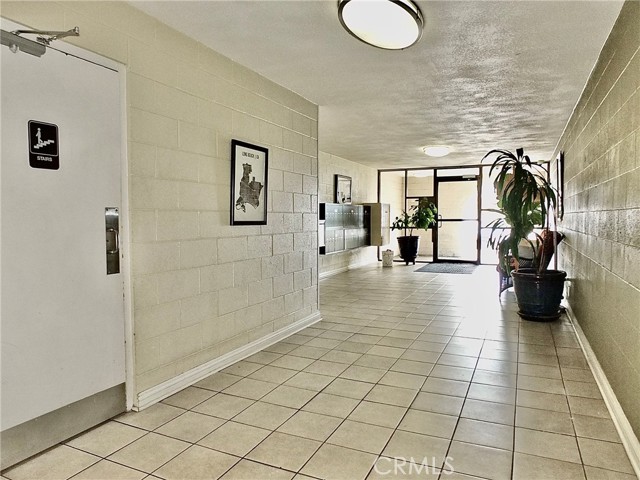 Detail Gallery Image 5 of 39 For 420 Redondo Ave #209,  Long Beach,  CA 90814 - 1 Beds | 1 Baths