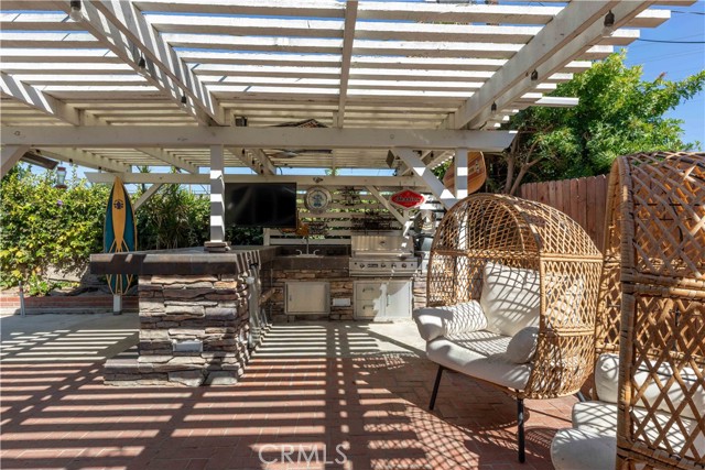 19922 Carmania Lane, Huntington Beach CA: https://media.crmls.org/medias/5f873a2d-ed63-4c42-85aa-dbd440d95801.jpg