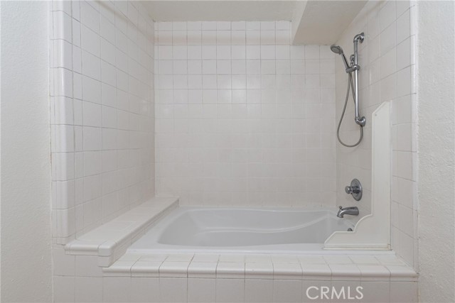 Detail Gallery Image 15 of 24 For 31 N 2nd St #B,  Alhambra,  CA 91801 - 3 Beds | 2/1 Baths