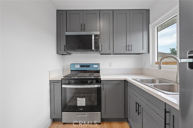 Detail Gallery Image 11 of 29 For 1433 S San Antonio Ave, Pomona,  CA 91766 - – Beds | – Baths