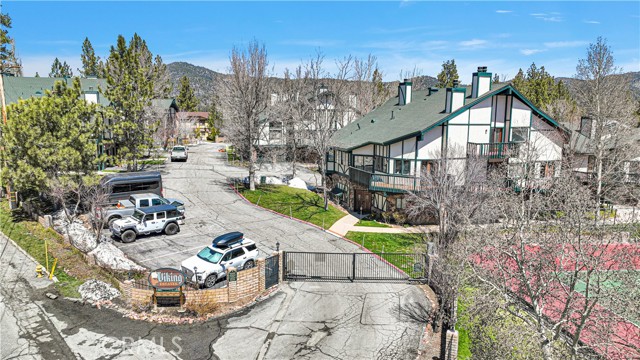 Detail Gallery Image 39 of 41 For 39802 Lakeview Dr #25,  Big Bear Lake,  CA 92315 - 2 Beds | 2 Baths