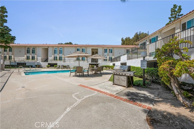 Detail Gallery Image 5 of 24 For 18225 Kingsdale Ave #207,  Redondo Beach,  CA 90278 - 3 Beds | 2 Baths