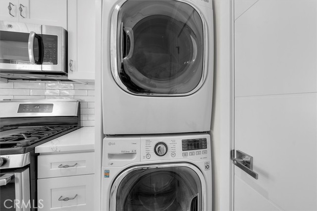 5535 W 142nd Place, Hawthorne CA: https://media.crmls.org/medias/5f8ad4de-a69c-473a-9b70-55e5765d946f.jpg