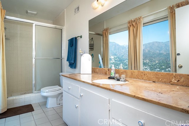 4 Bed Home for Sale in Tujunga, California