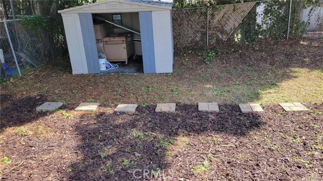 2702 99th Avenue, Oakland CA: https://media.crmls.org/medias/5f8afaa8-6fc4-416b-80b6-b8bb4c688e8b.jpg