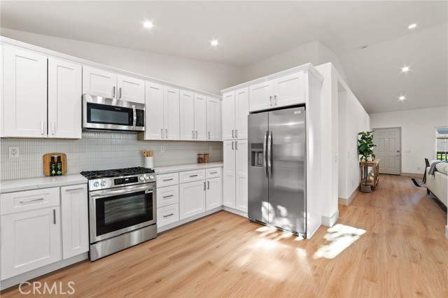 Detail Gallery Image 12 of 33 For 39535 Bainbridge, Murrieta,  CA 92563 - 3 Beds | 2 Baths