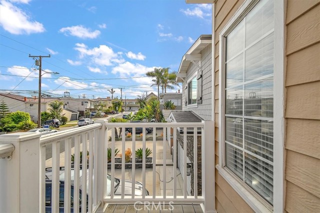 1619 Carlson Lane, Redondo Beach, California 90278, 3 Bedrooms Bedrooms, ,2 BathroomsBathrooms,Residential,Sold,Carlson,SB22146097