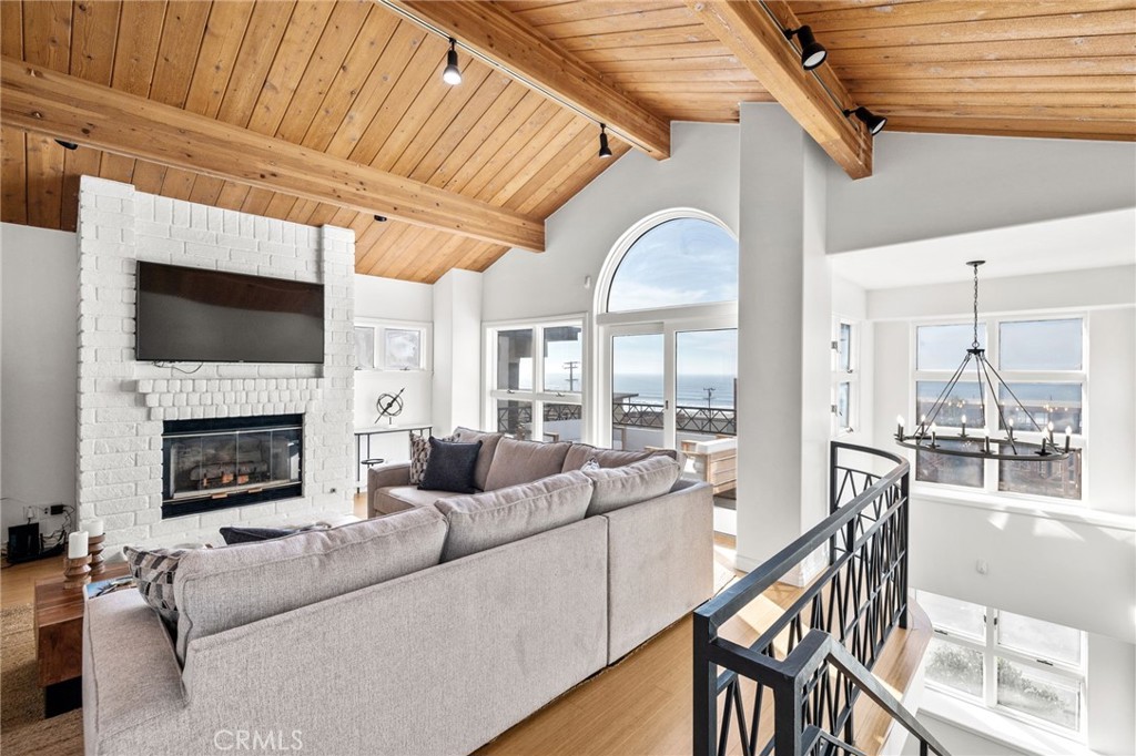 MLS #SB25260631 image #2