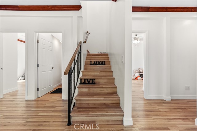 Detail Gallery Image 33 of 41 For 1330 W 48th St, Los Angeles,  CA 90037 - 4 Beds | 3/1 Baths