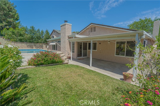 22914 Cerca Drive, Valencia CA: https://media.crmls.org/medias/5f8c4a8f-fabc-457e-a110-f7a187df61f4.jpg