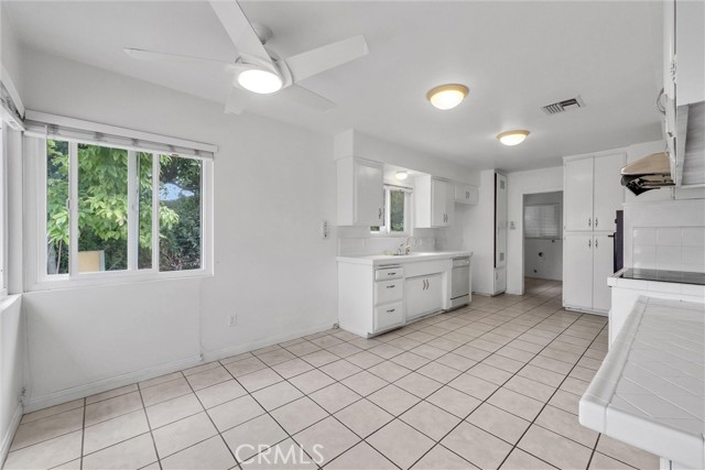 Detail Gallery Image 11 of 25 For 14861 Los Robles Ave, Hacienda Heights,  CA 91745 - 3 Beds | 2 Baths