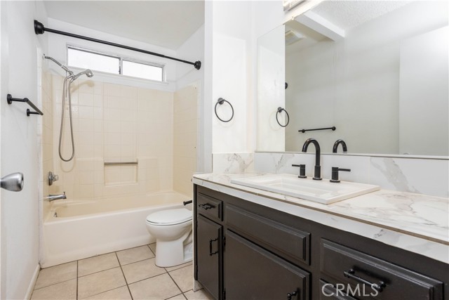 Detail Gallery Image 22 of 33 For 5905 Stone Bridge Ln, Bakersfield,  CA 93313 - 4 Beds | 2 Baths