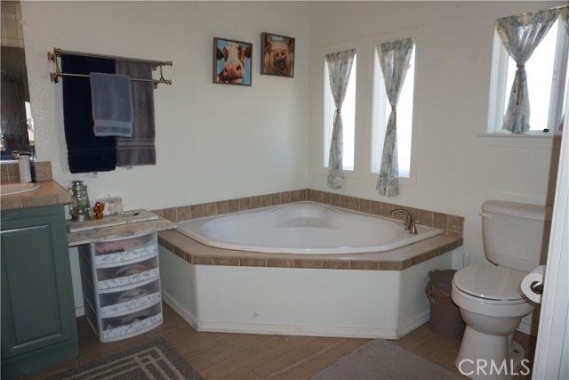 Detail Gallery Image 17 of 42 For 35156 Hobbiton Rd, Hemet,  CA 92544 - 3 Beds | 2 Baths