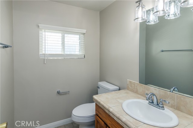 Detail Gallery Image 18 of 29 For 10611 Jordan Ave, Chatsworth,  CA 91311 - 3 Beds | 2/1 Baths