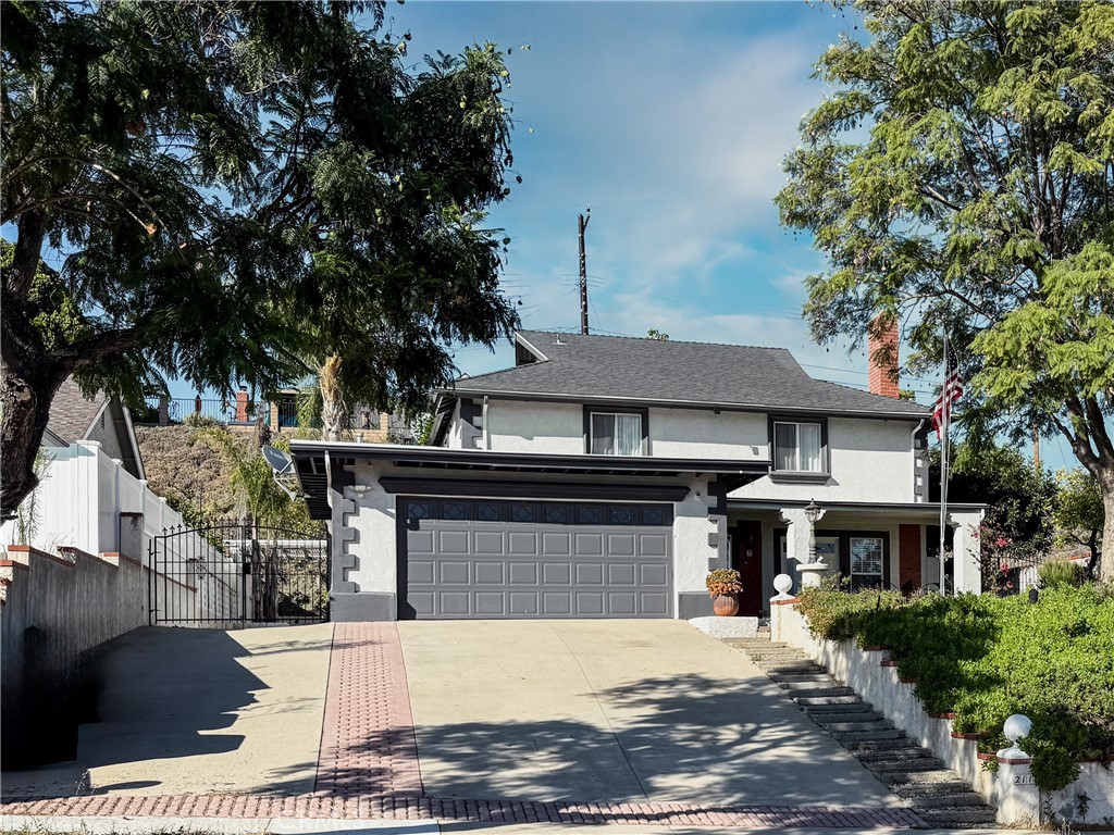 2118 Tierra Loma Dr