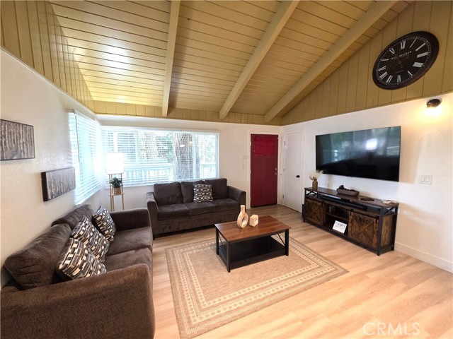 Detail Gallery Image 17 of 18 For 738 W Victoria Ct, Lake Arrowhead,  CA 92352 - 3 Beds | 2 Baths