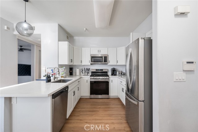 Detail Gallery Image 5 of 16 For 100 S Alameda #210,  Los Angeles,  CA 90012 - 1 Beds | 1 Baths