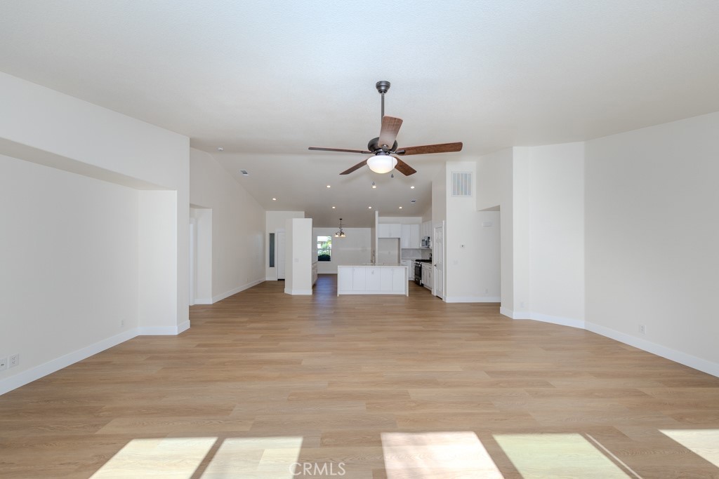 MLS #OC25164195 image #17