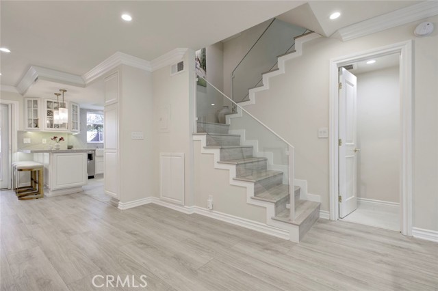 Detail Gallery Image 10 of 58 For 4342 Coldwater Canyon #3,  Studio City,  CA 91604 - 2 Beds | 3 Baths