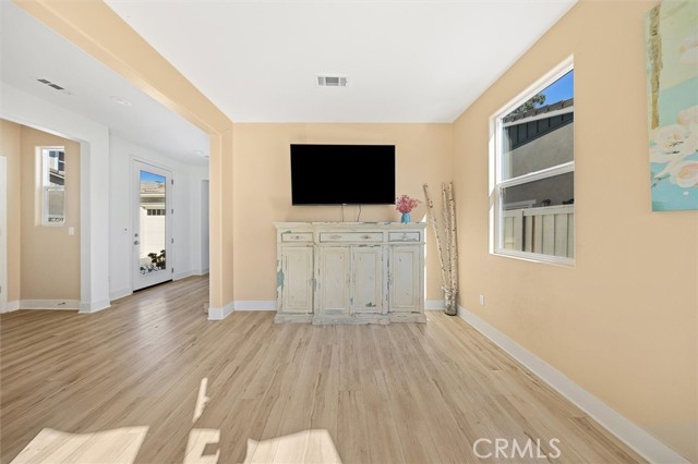 Detail Gallery Image 7 of 19 For 3898 Hayfield, San Luis Obispo,  CA 93401 - 3 Beds | 3 Baths