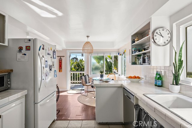 Detail Gallery Image 10 of 33 For 128 Crescent Bay Drive, Laguna Beach,  CA 92651 - 4 Beds | 3 Baths