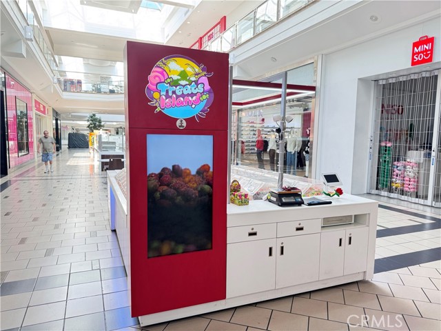 112 Plaza Drive, West Covina CA: https://media.crmls.org/medias/5f92d4ec-9de3-42ac-b357-77be87d2305b.jpg