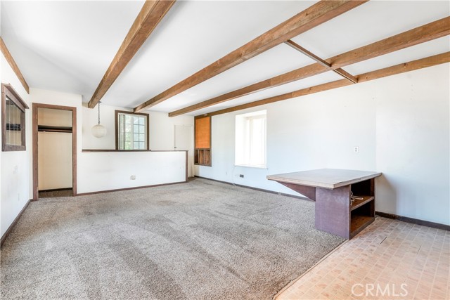 1300 Oak Avenue, Carlsbad CA: https://media.crmls.org/medias/5f9574f1-fc8c-40e9-87bb-35af61065345.jpg