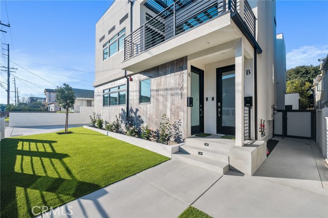 2321 Vanderbilt Lane, Redondo Beach, California 90278, 6 Bedrooms Bedrooms, ,2 BathroomsBathrooms,Residential,Sold,Vanderbilt,CV20231019