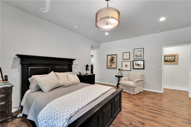 Detail Gallery Image 27 of 59 For 18090 Karen Dr, Encino,  CA 91316 - 4 Beds | 2/1 Baths