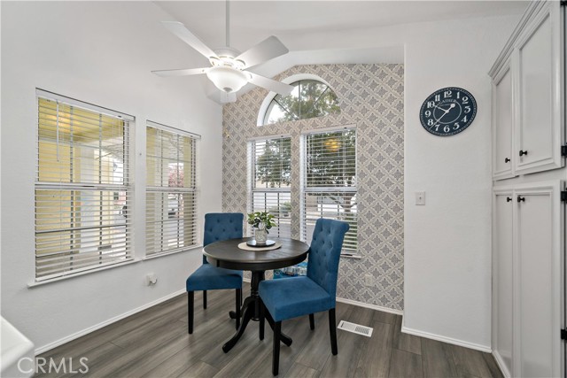 Detail Gallery Image 12 of 45 For 1444 Saint Croix Dr, Hemet,  CA 92543 - 3 Beds | 2 Baths