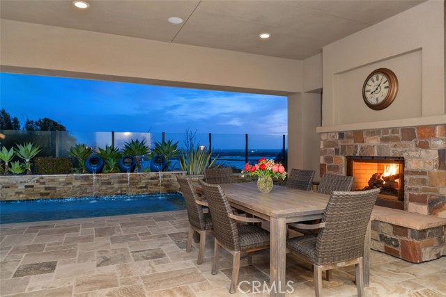 4762 Oceanridge Drive, Huntington Beach CA: https://media.crmls.org/medias/5f971b0a-e57c-41b4-b1bc-19cc144b9a57.jpg