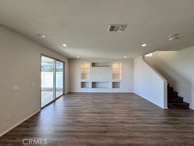 Detail Gallery Image 23 of 57 For 1065 Regala St, Perris,  CA 92571 - 5 Beds | 4 Baths