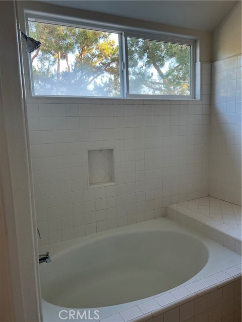 Detail Gallery Image 12 of 16 For 7 Cortona, Irvine,  CA 92614 - 3 Beds | 2/1 Baths