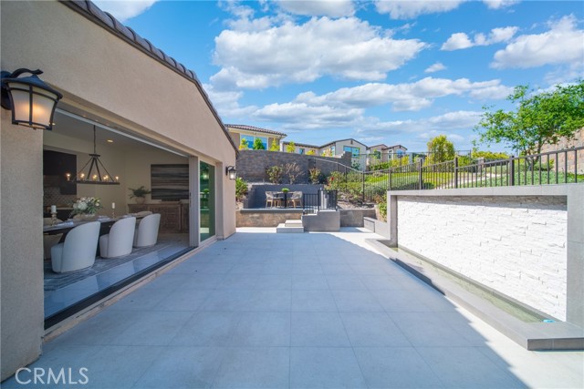 5437 Heritage Oak Drive, Lake Forest CA: https://media.crmls.org/medias/5f976651-6374-47c9-9a4e-b3f1244b8304.jpg