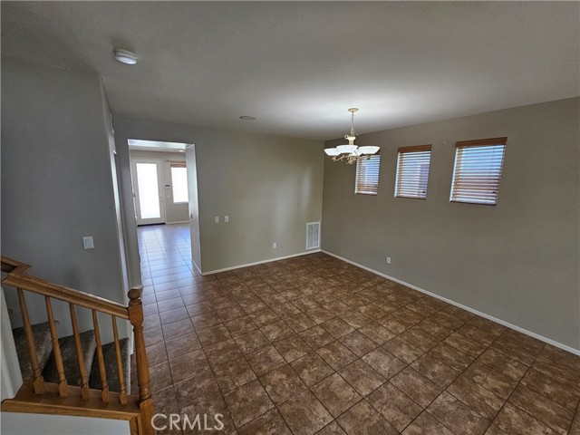 Detail Gallery Image 8 of 37 For 28882 Lakefront, Temecula,  CA 92591 - 3 Beds | 2/1 Baths