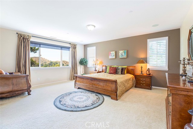 10266 Horsehaven Street, Sun Valley CA: https://media.crmls.org/medias/5f98bff1-775b-4724-ba56-c10d04b6f757.jpg