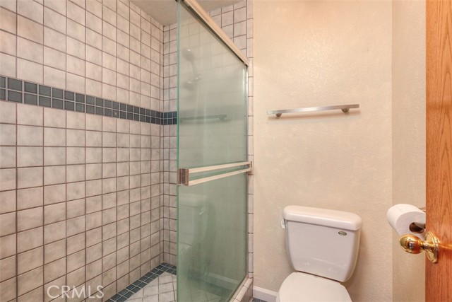 1022 Sir William Court, Chico CA: https://media.crmls.org/medias/5f98cd90-2c0a-4c13-9af0-fe4e535e6ed6.jpg