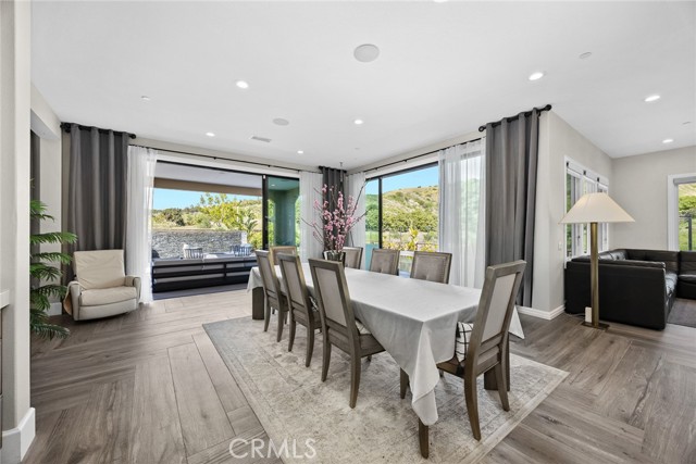 Detail Gallery Image 13 of 62 For 107 Clear Falls, Irvine,  CA 92602 - 5 Beds | 5/1 Baths